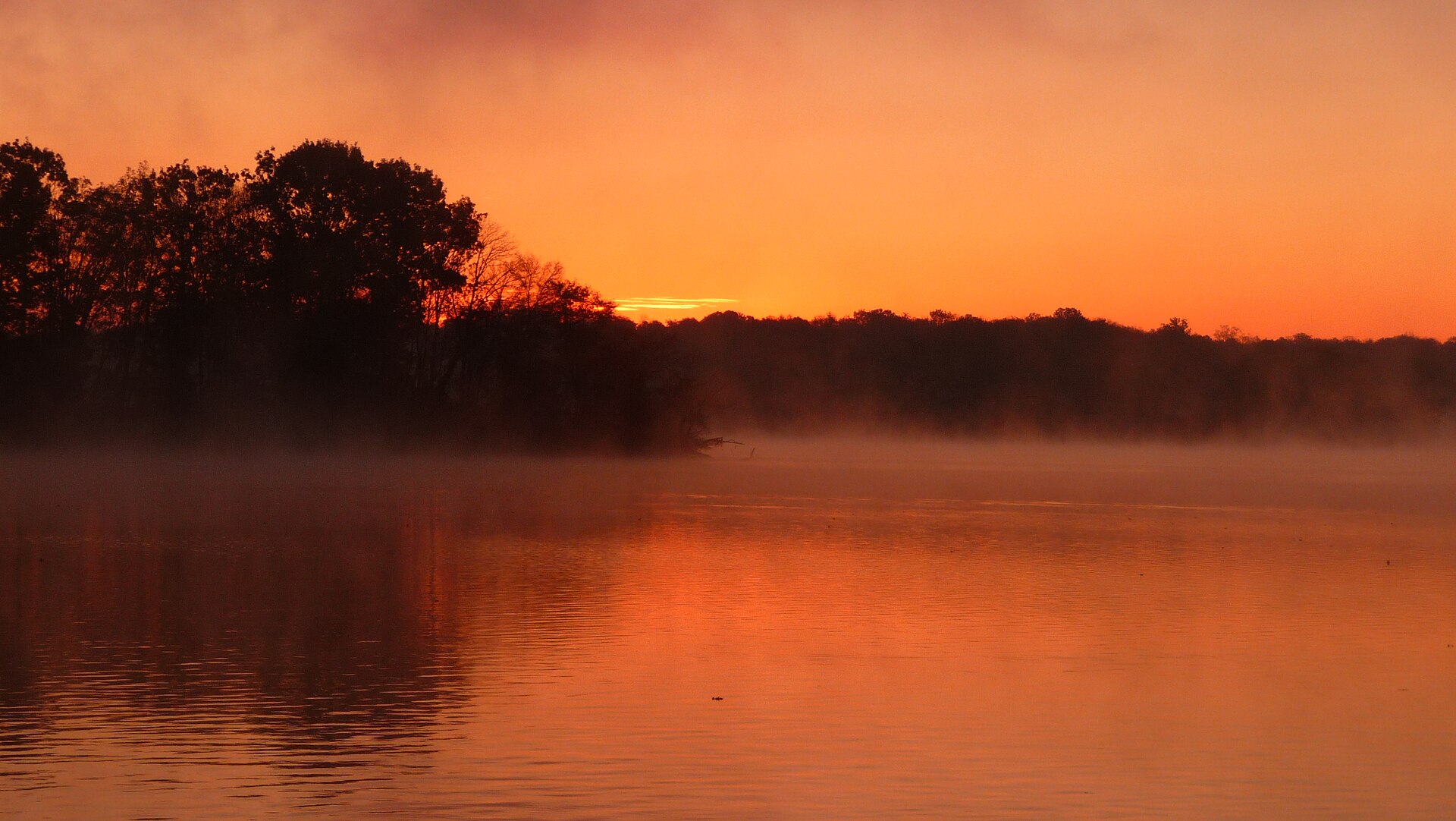 Sunrise over Old Hickory Lake in Hendersonville, Tennessee